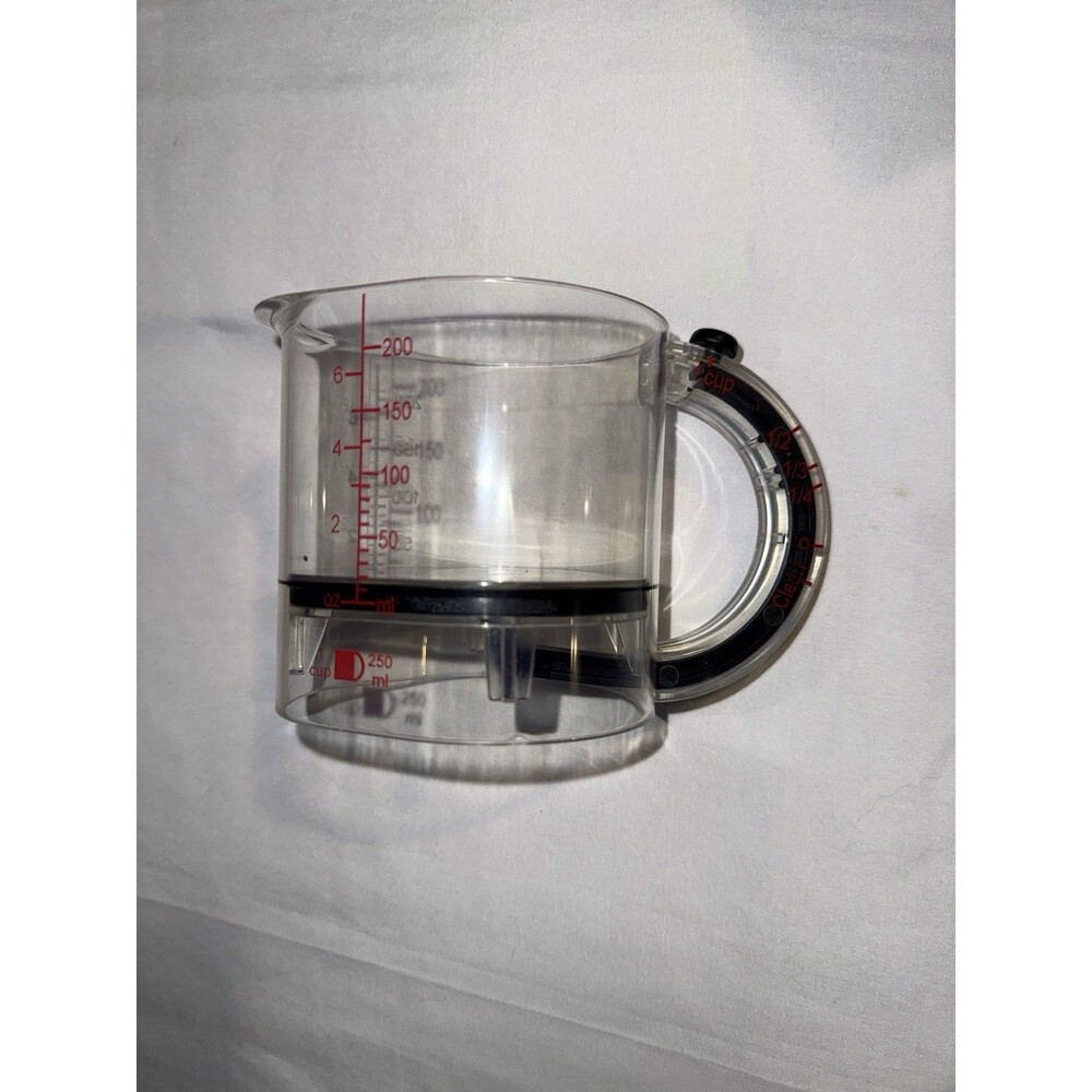 Pampered Chef Mini Measure-All Cup #2236 1 Cup Adjustable Wet Dry Plunger